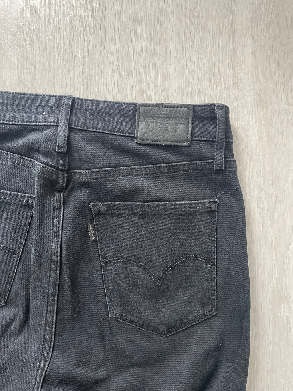 Jean Noir Levis