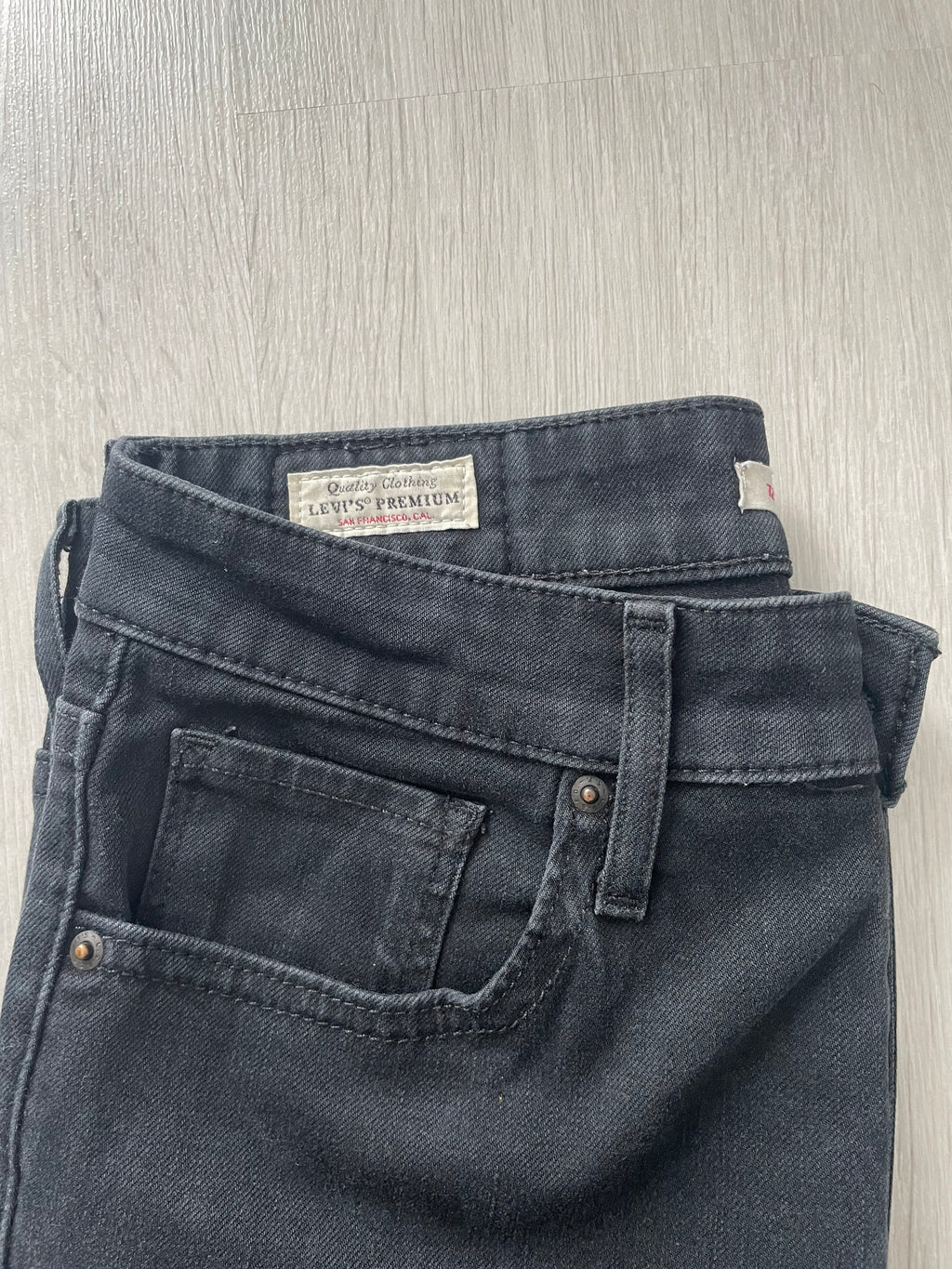 Jean Noir Levis
